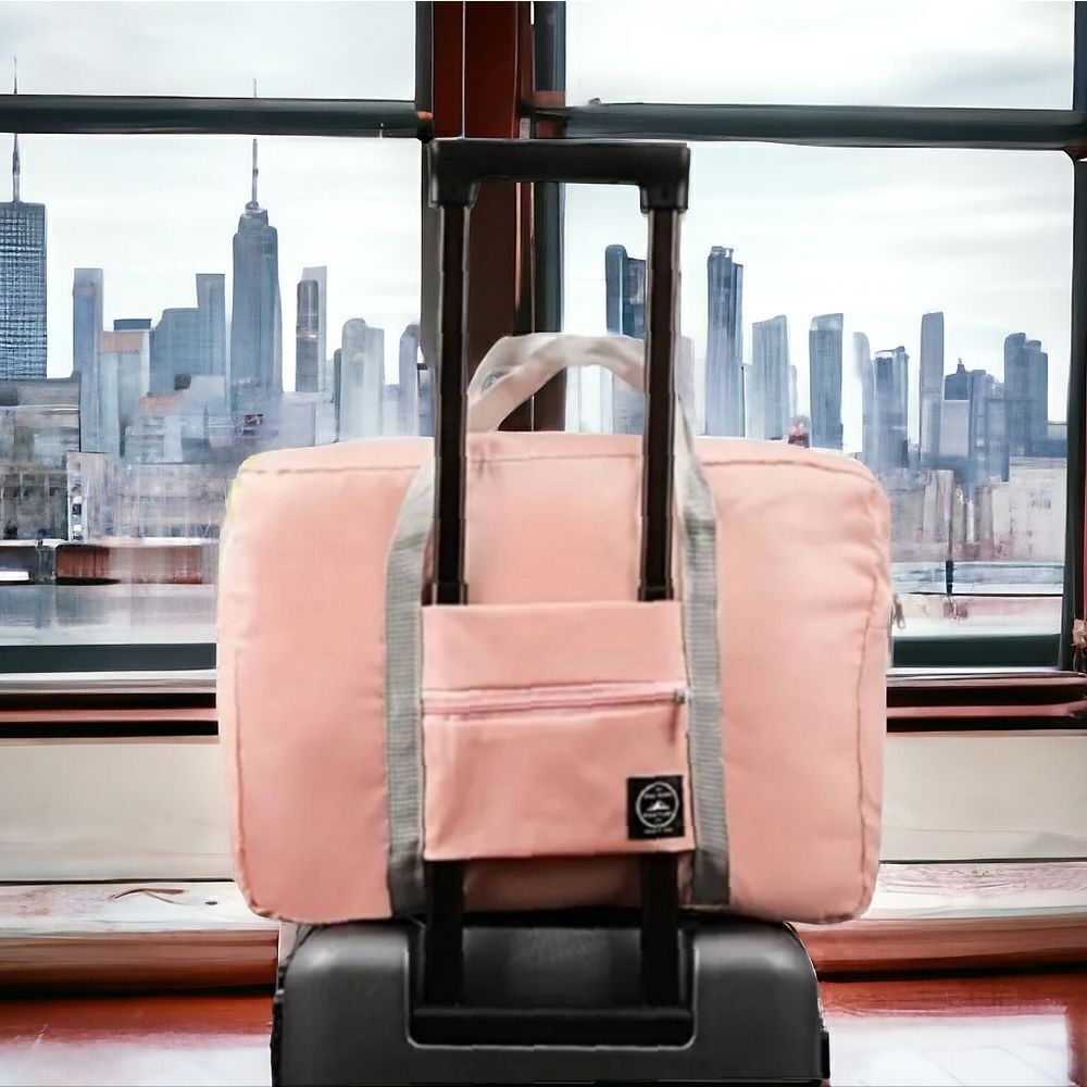 NWT Pink/Gray Carry-On Travel Bag Overnight Hospital Weekend Leisure Gym Duffle